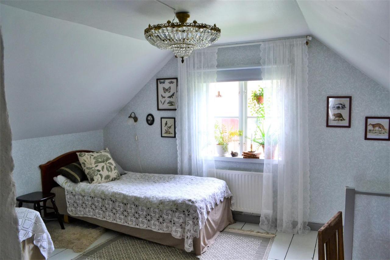 Rustik Stuga Med Lantlig Kaensla Naera Oerebro City Extérieur photo